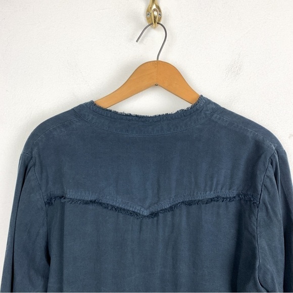 Cloth & Stone by Anthropologie Charcoal Gray Chambray Top Sz M - Picture 4 of 8